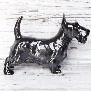 Vintage Royal Doulton Scottie Figurine, Scottish Terrier English Porcelain